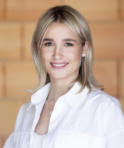 Bachelor of Arts Architektur | Maurer- und Betonbaumeisterin Julia Haberthaler
