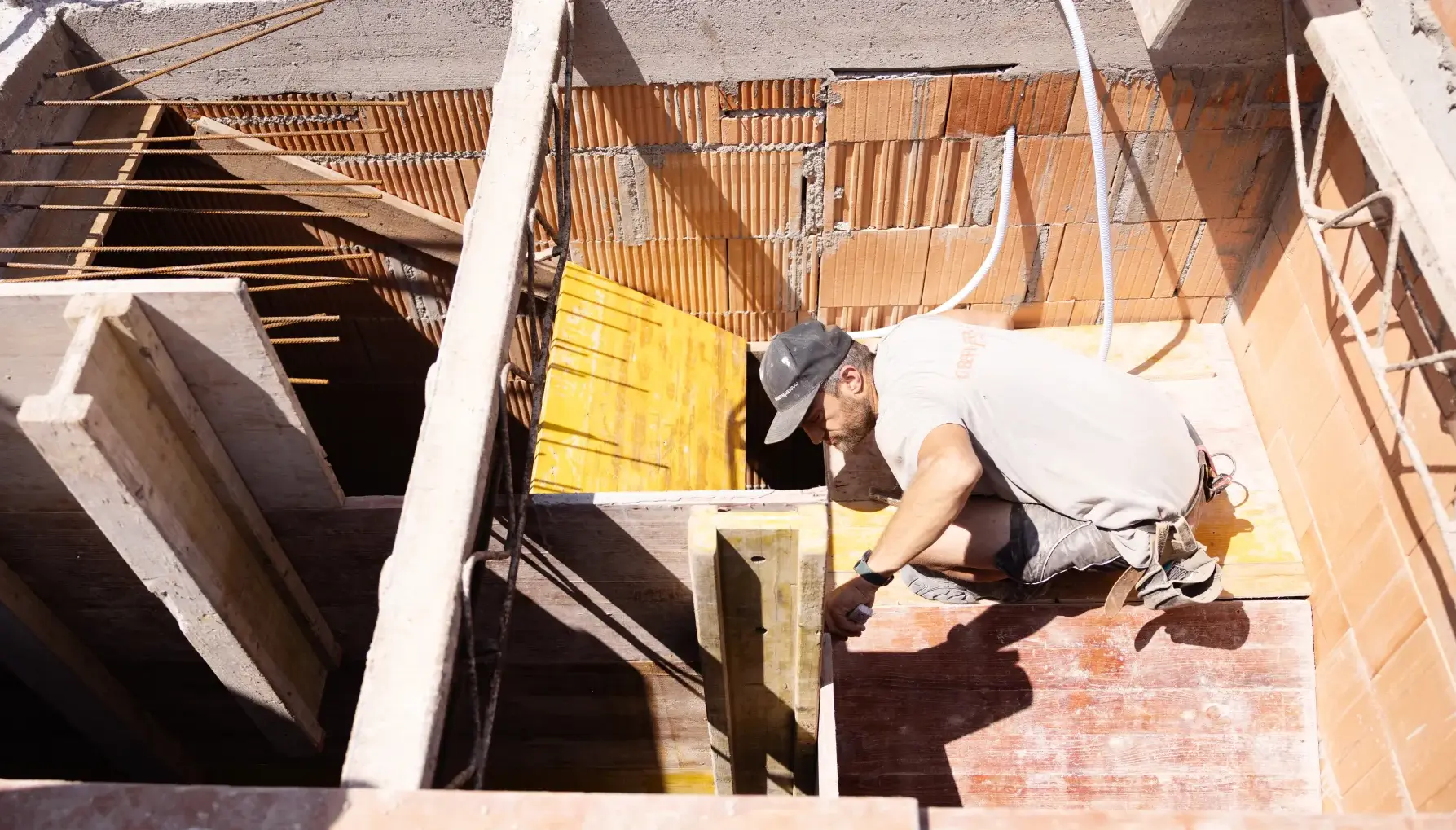 Maurer bei der Arbeit